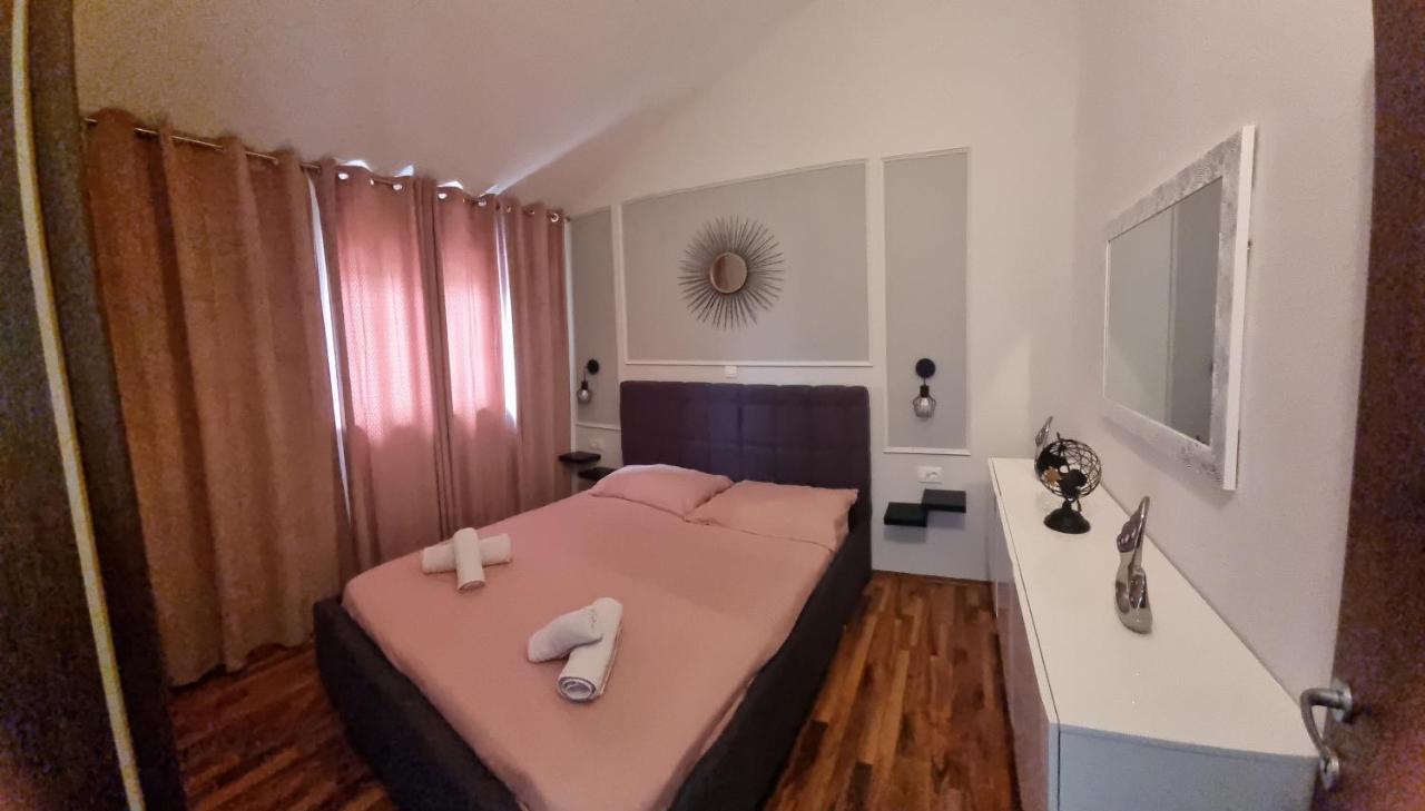 Holiday Home Gabi Rogoznica  Extérieur photo