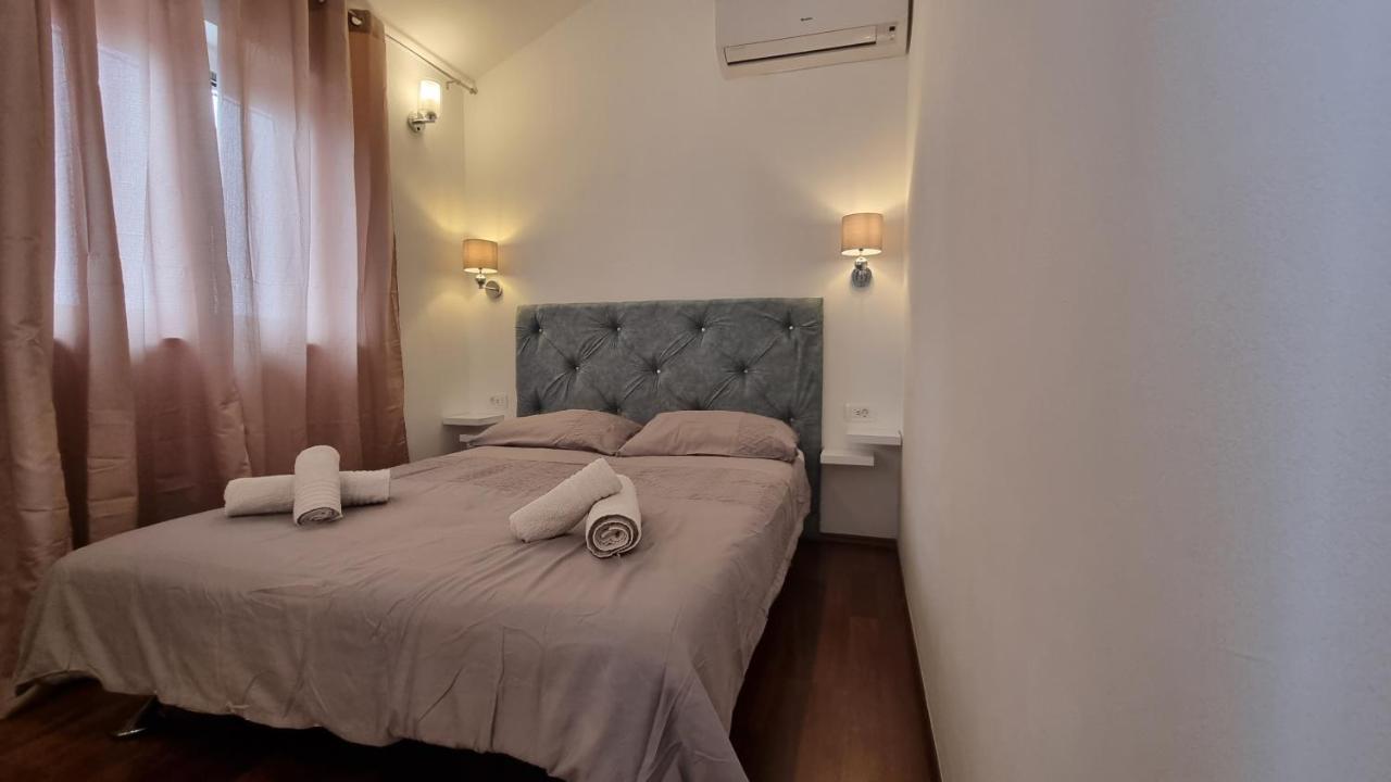 Holiday Home Gabi Rogoznica  Extérieur photo