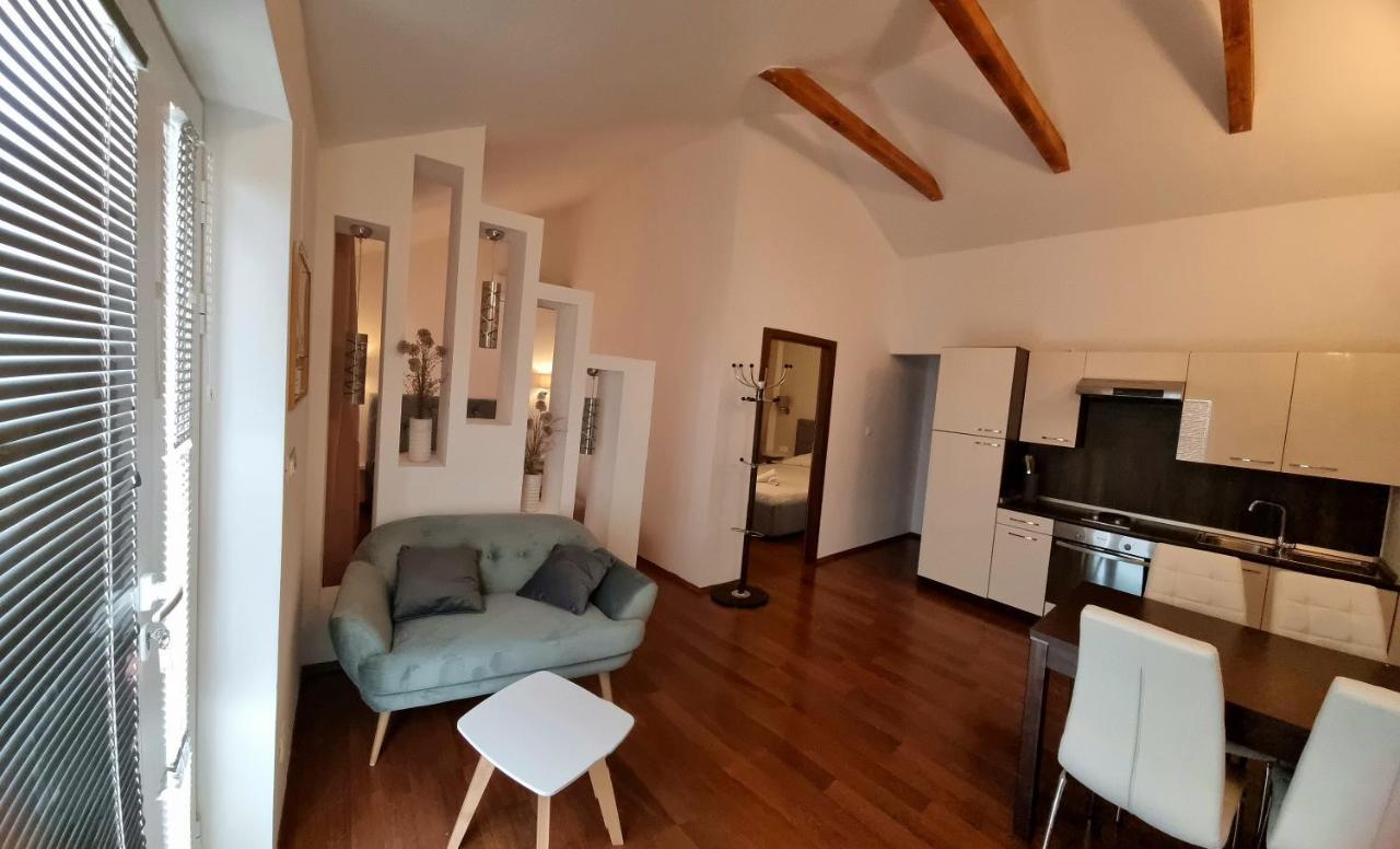 Holiday Home Gabi Rogoznica  Extérieur photo